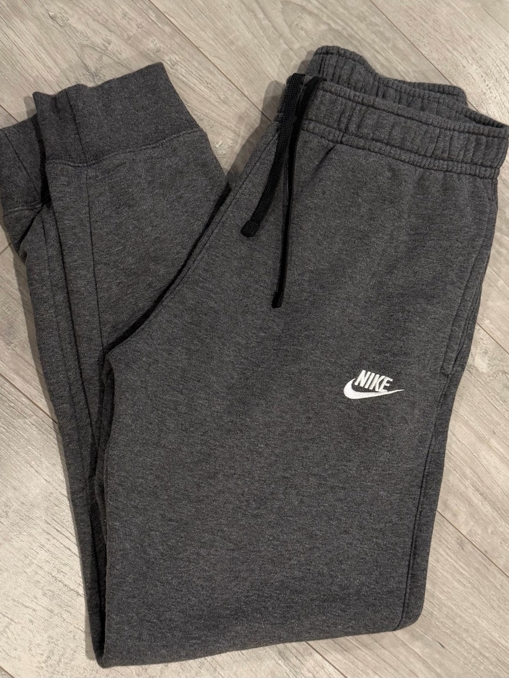 Nike Men’s Dark Gray Fleece Joggers M